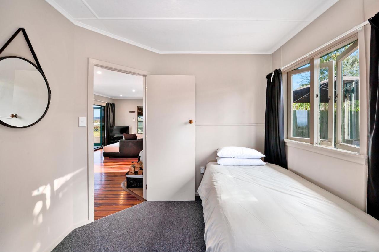 Kaihua Lookout - Taupo Holiday Home 外观 照片
